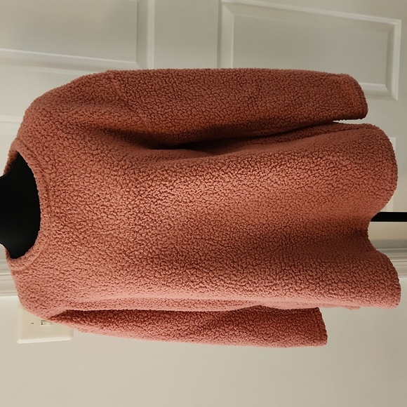 Cuddl Duds Tops - Cuddl Duds Fleece top Size M